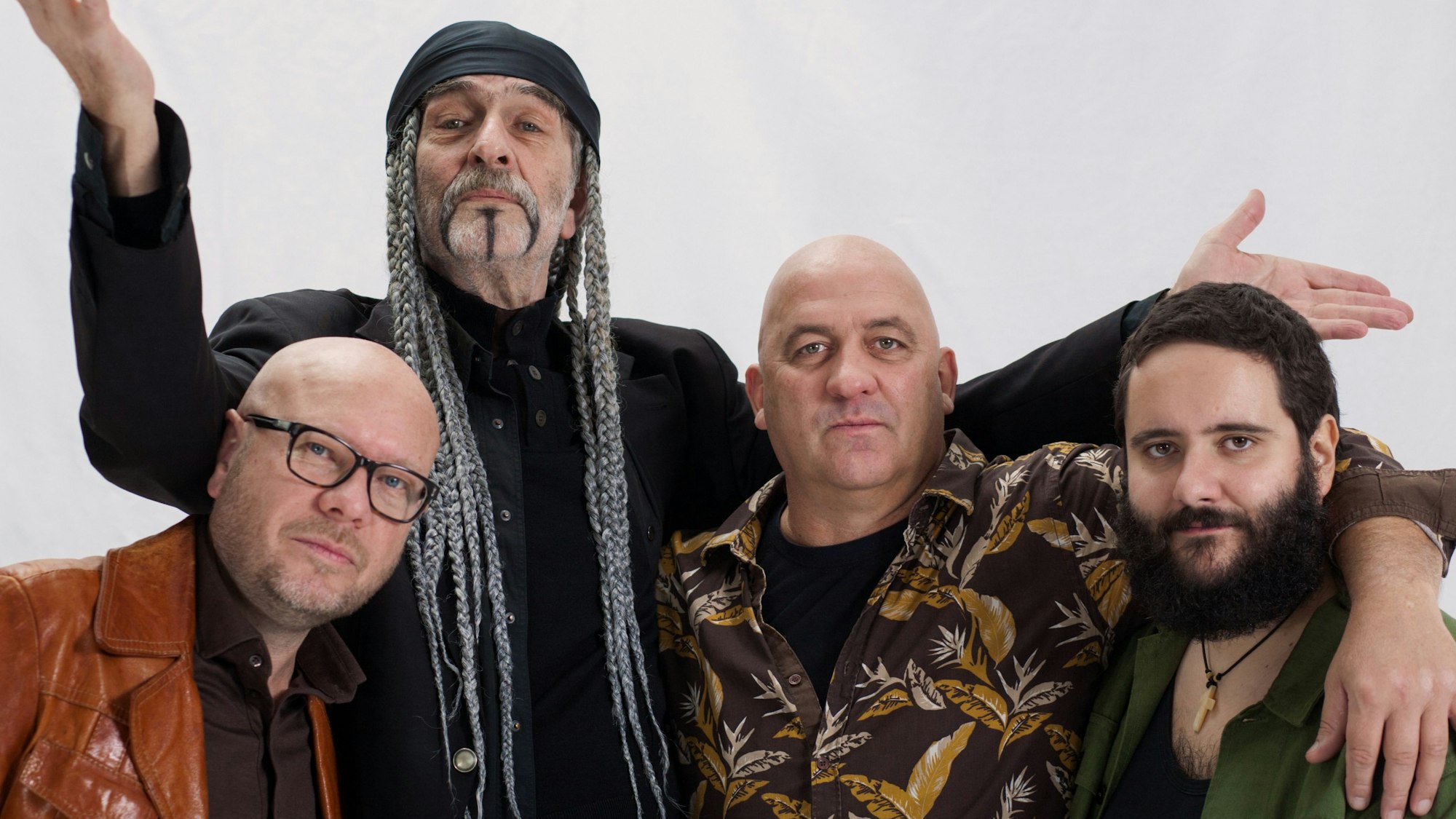 Die Mitglieder der Band Dead Slow Stampede