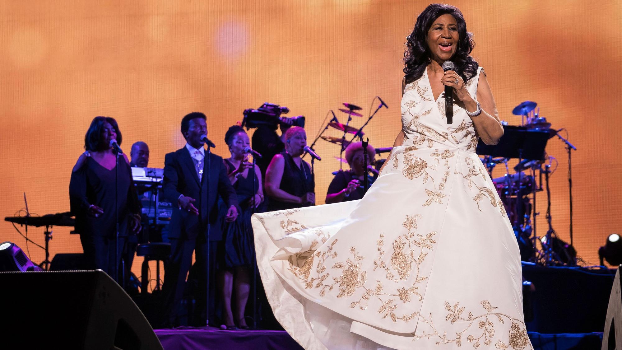 Die Sängerin Aretha Franklin tritt während des Tribeca Film Festivals bei der Premiere von „Clive Davis: The Soundtrack of Our Lives“ in der Radio City Music Hall auf.