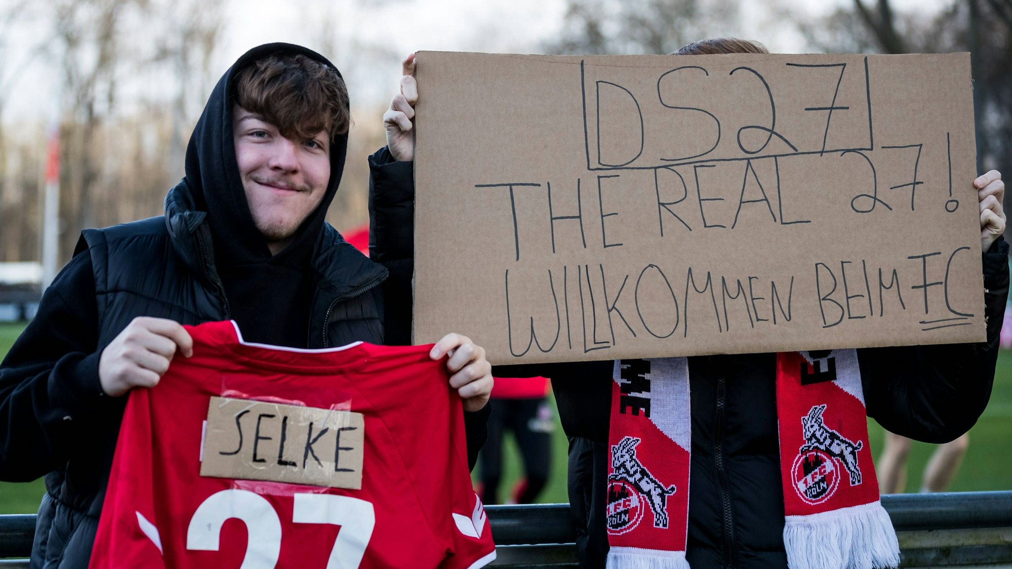 Fans begrüßten den neuen Stürmer beim FC.