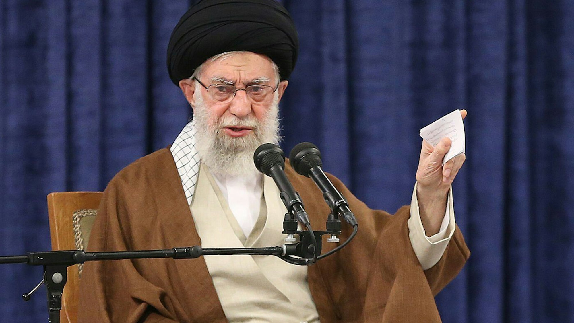 Ajatollah Ali Chamenei ist oberster Führer und geistliches Oberhaupt des Iran.