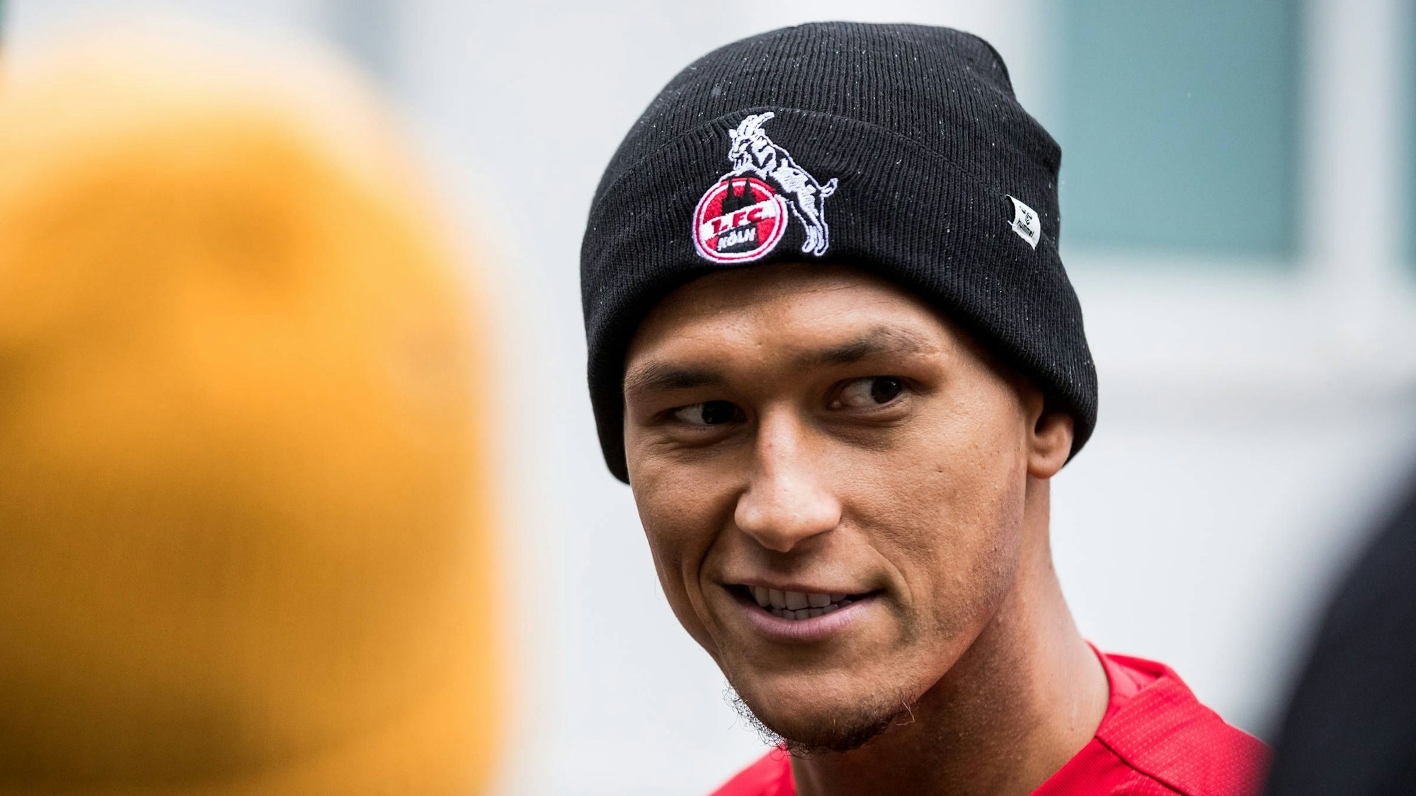 Gut aufgelegter Gesprächspartner: Der neue FC-Mittelstürmer Davie Selke.