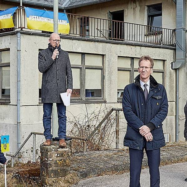 Ingo Pfennings (l.) und Detlef Seif, hier bei einer Demo gegen den Krieg in der Ukraine in Vogelsang.
