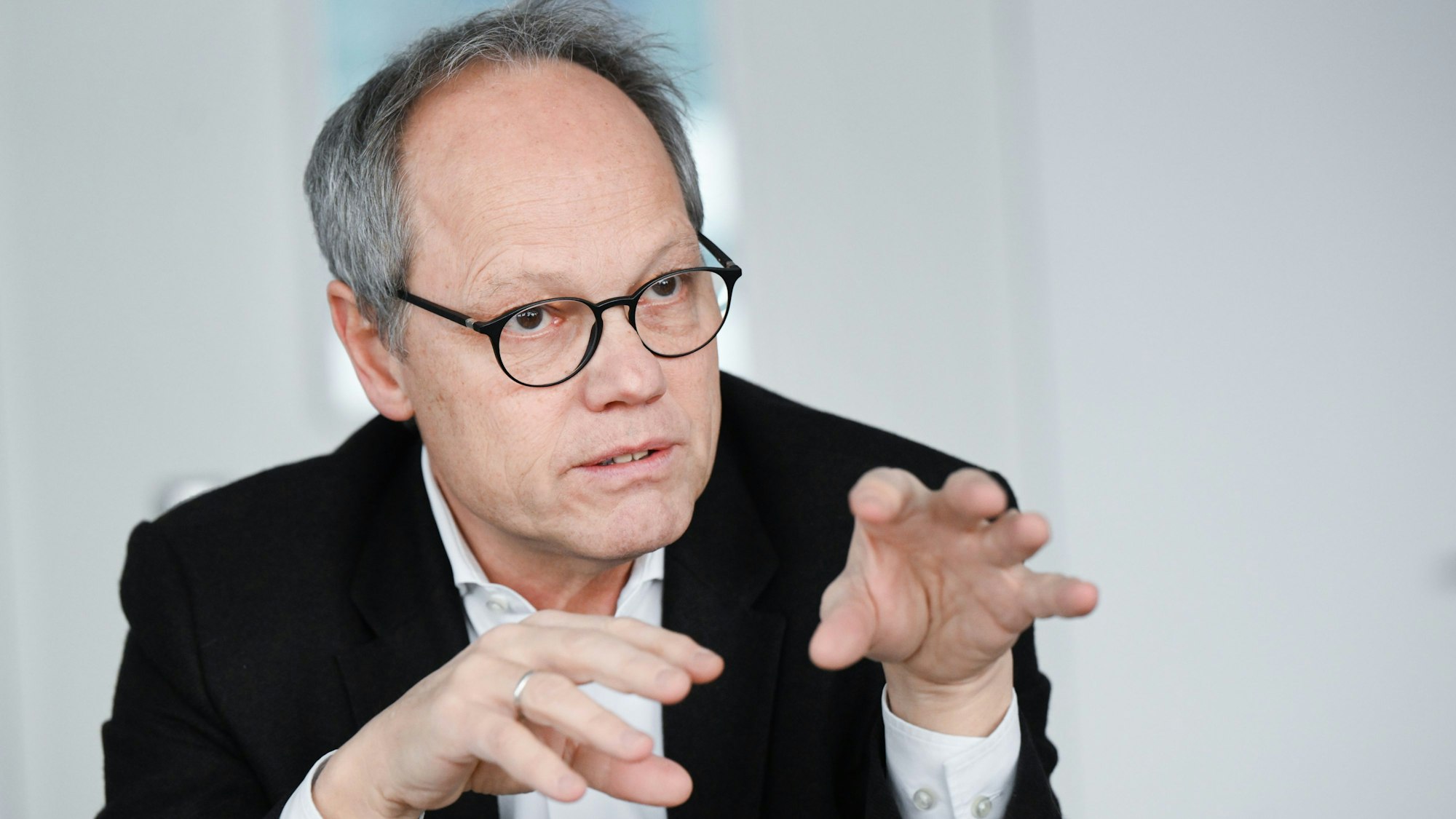 Der ARD-Vorsitzende Kai Gniffke argumentiert für eine Erhöhung um 58 Cent.