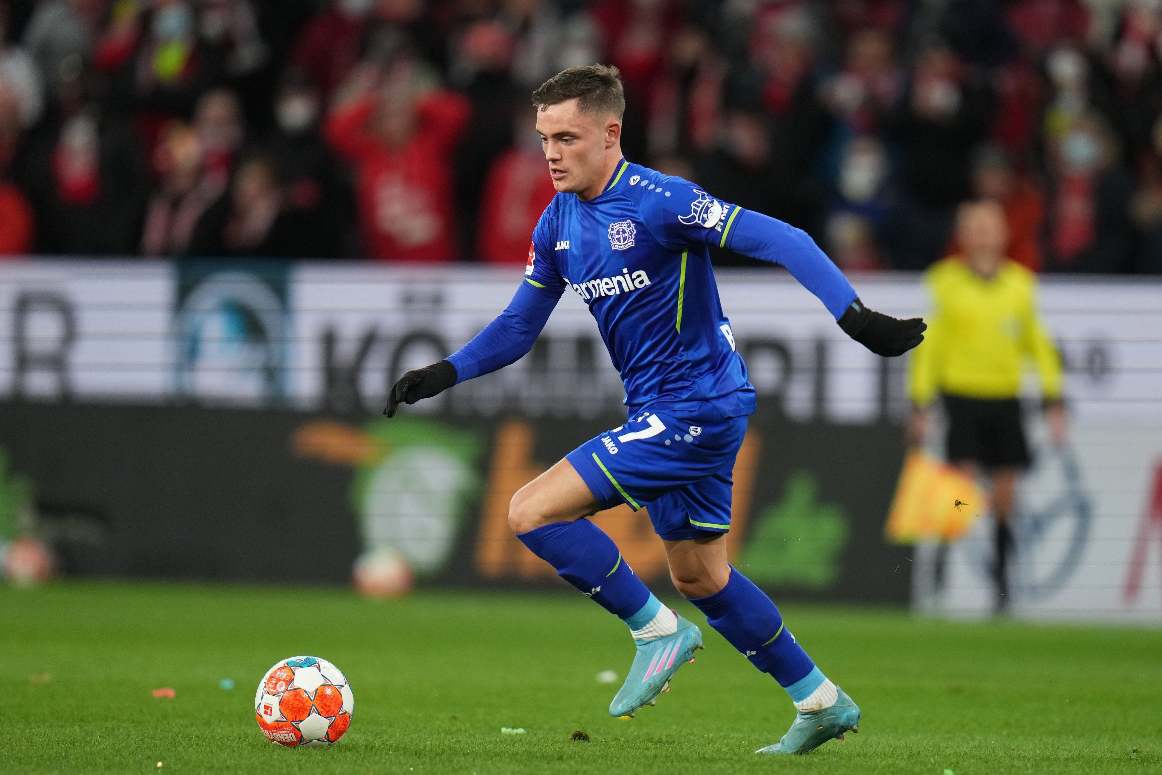 ARCHIV - 18.02.2022, Rheinland-Pfalz, Mainz: Fußball: Bundesliga,  Bayer Leverkusen, Florian Witz feiert sein Comeback nach neun Monaten. (zu dpa: «Vater und Berater kündigt Wirtz-Verbleib in Leverkusen bis 2024 an») Foto: Thomas Frey/dpa +++ dpa-Bildfunk +++