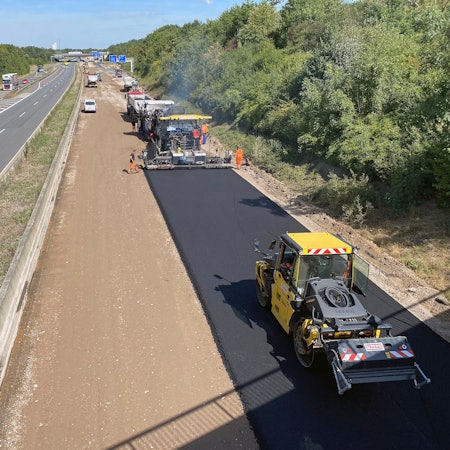 Mehrere Monate zogen sich die Arbeiten an der A 61 hin. Seit Dezember ist die Autobahn wieder frei. Nun stehen noch Restarbeiten an.