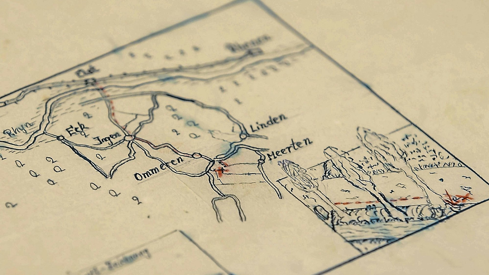 Die vermeintliche Schatzkarte aus dem niederländischen Nationalarchiv liegt auf einem Tisch.