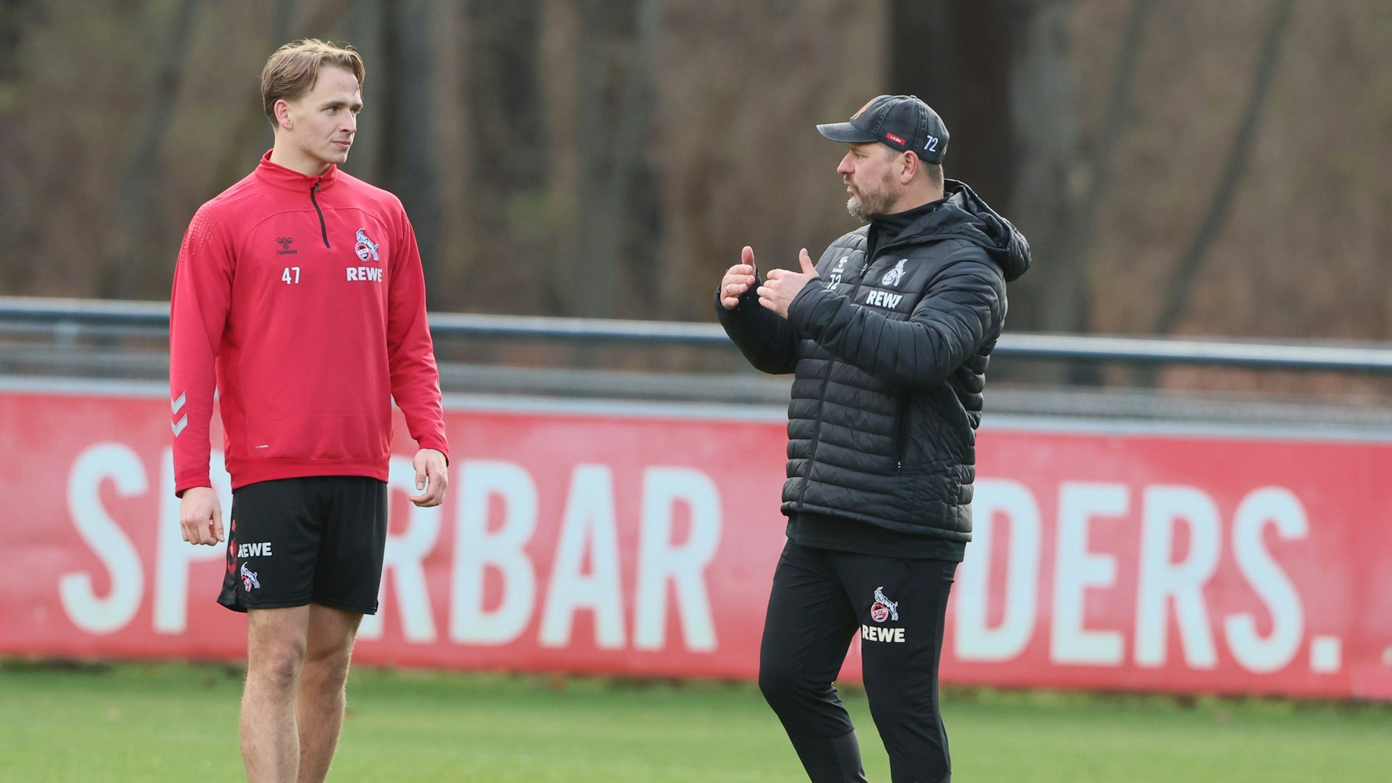 1. FC Köln, Training, von links: Mathias Olesen, Steffen Baumgart (1. FC Köln)