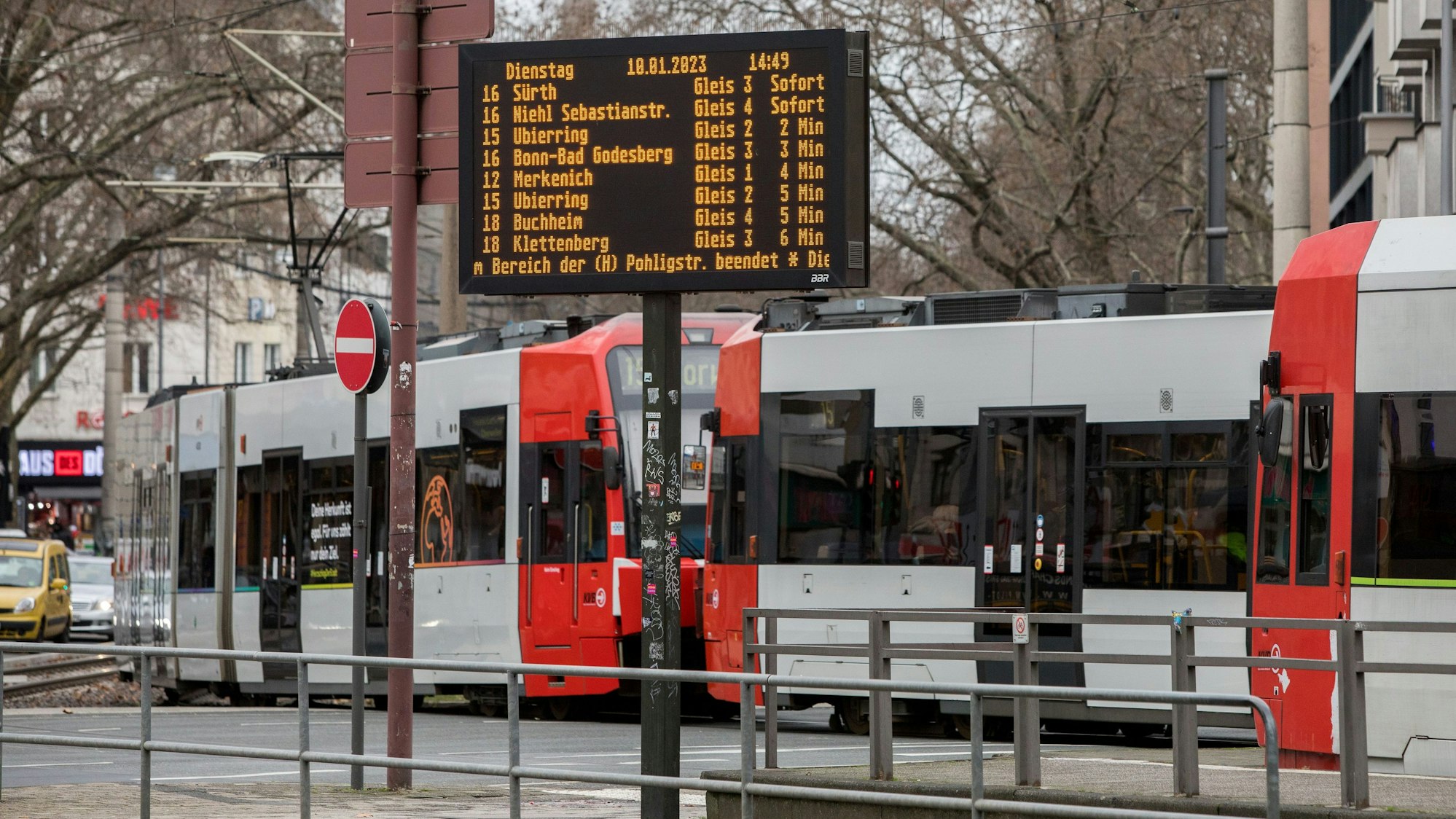 Die KVB-Haltestelle Barbarossaplatz soll umgebaut werden (Archivbild).