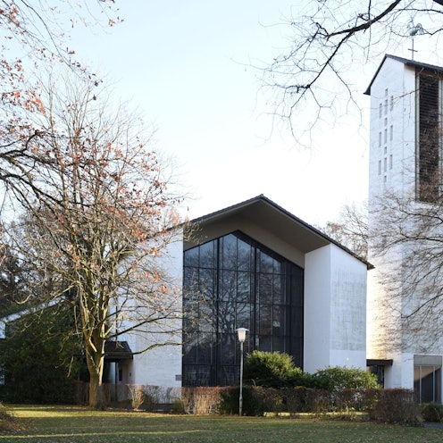 Die Kirche St. Maria Königin in Bergisch Gladbach-Frankenforst.