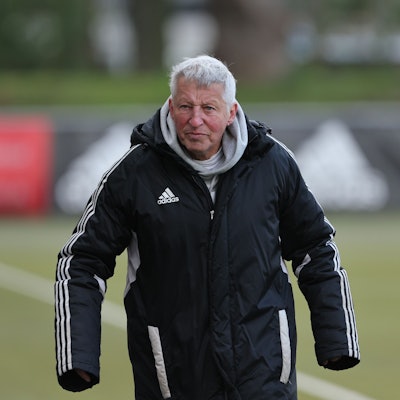 Rot-Weiss Köln vs. Berliner HC, 1.Hockey Bundesliga Herren, Co-Trainer Wolfgang Kluth (RW), 09.04.2022, Bild: Herbert Bucco