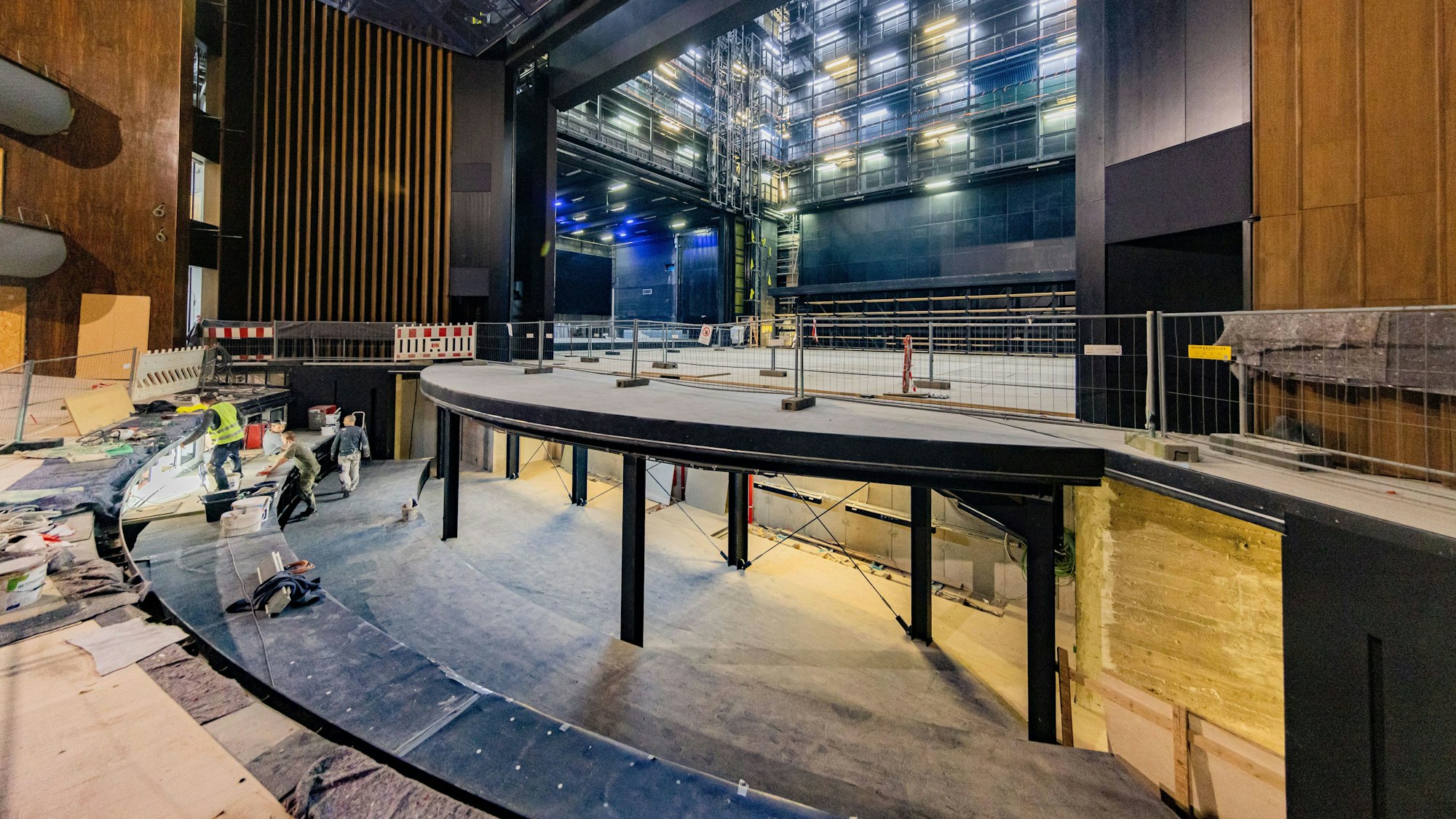 Der Innenraum des Opernhauses samt Bühne