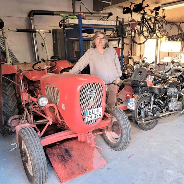 Muss seinen Fuhrpark aktuell stehen lassen: Ralf Meier wurde vom Kreis Euskirchen die Fahrerlaubnis entzogen.