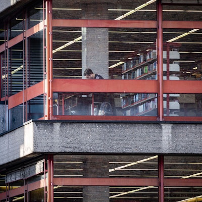 Sanierungsbedürftig ist die Zentralbibiliothek.