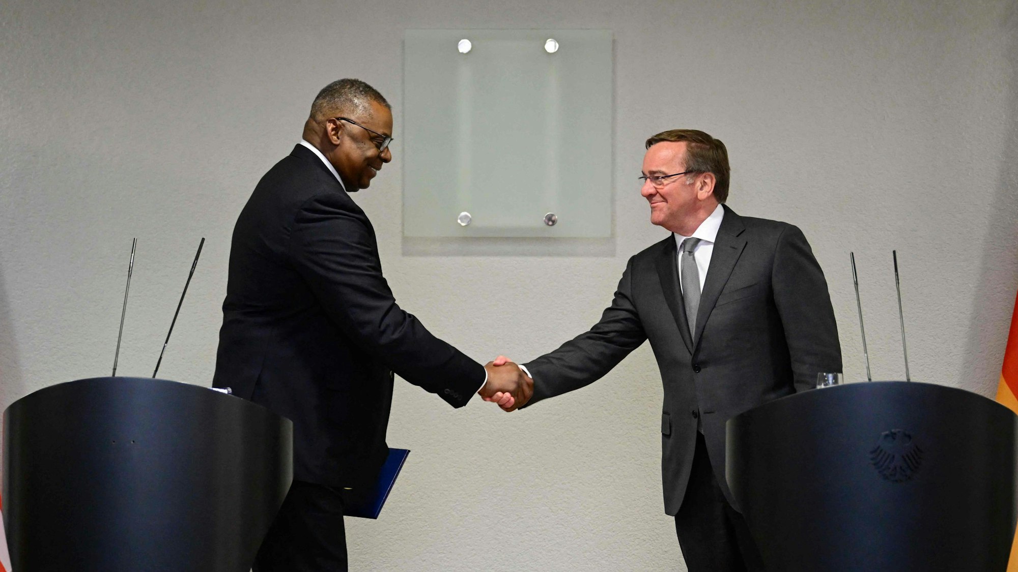 Boris Pistorius (r.) und US-Verteidigungsminister Lloyd Austin