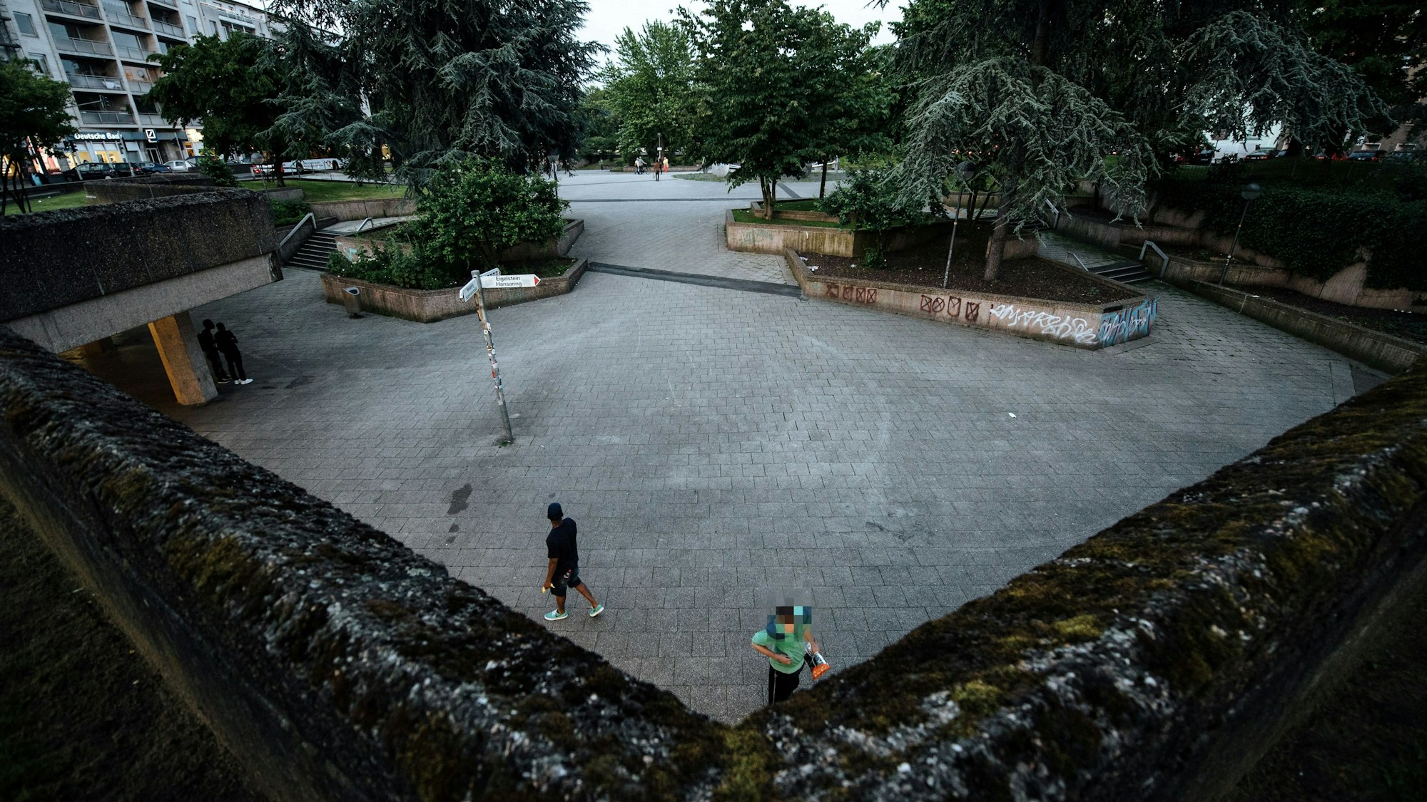 Der Ebertplatz hat viele Ecken und Winkel, die von oben nur schwer einzusehen sind.