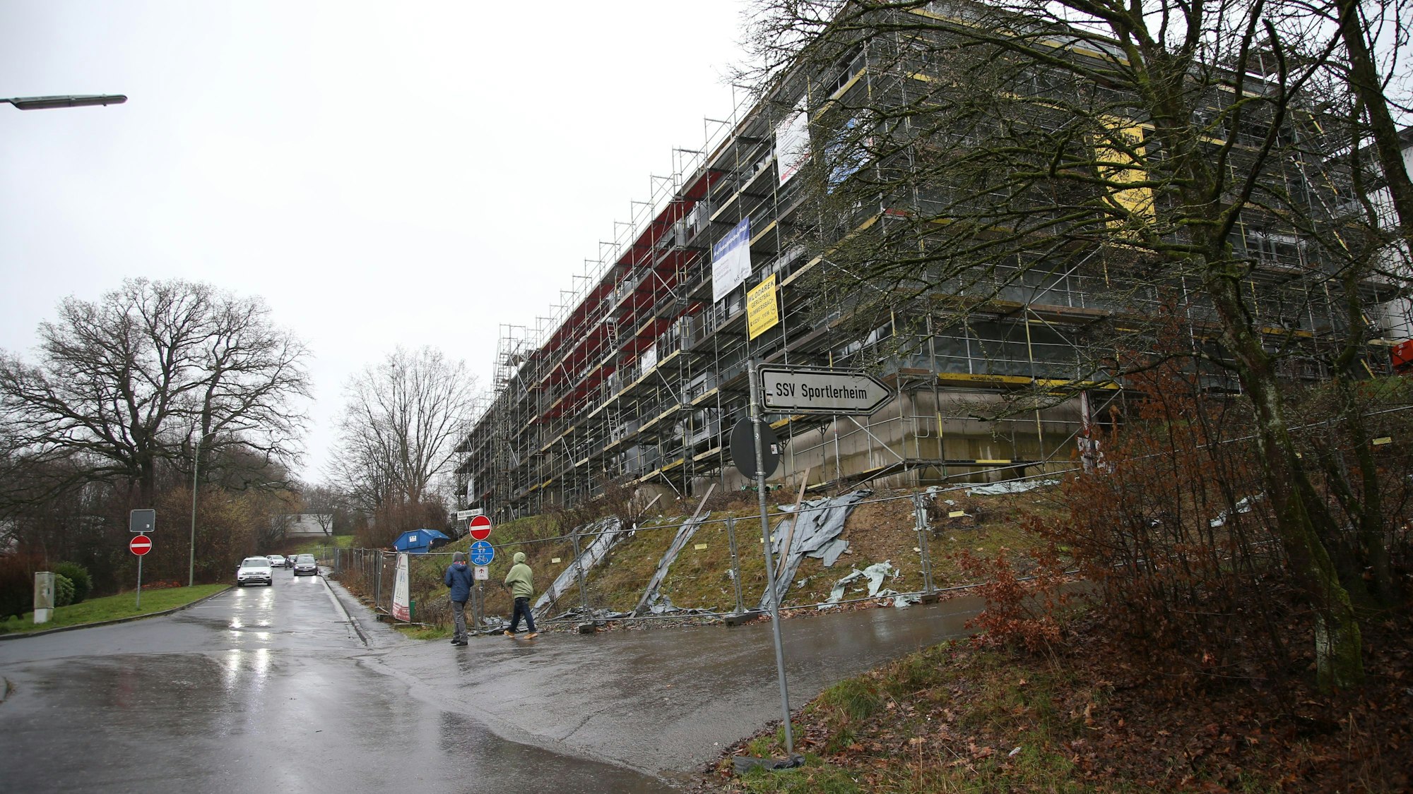 Zu sehen ist der Rohbau eines mehrstöckigen Gebäudes.