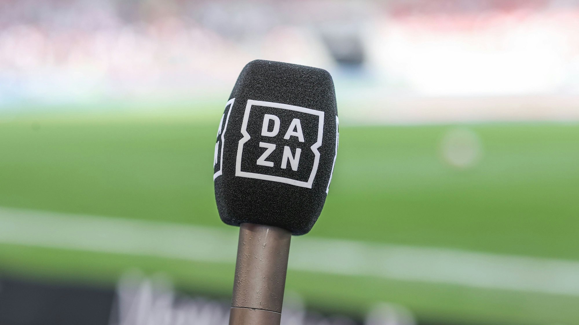 Der Fußball-Streamingdienst DAZN hat ein eigenes Fußball-Event angekündigt, im Mai soll die „Infinity League“ in München stattfinden.