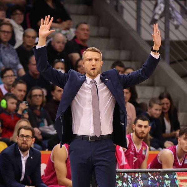 Headcoach Tuomas Iisalo (Bonn), Bonn, Deutschland 06.01.2023, Telekom Dome, Basketball Bundesliga, 14. Spieltag, Telekom Baskets Bonn vs Rostock Seawolves.