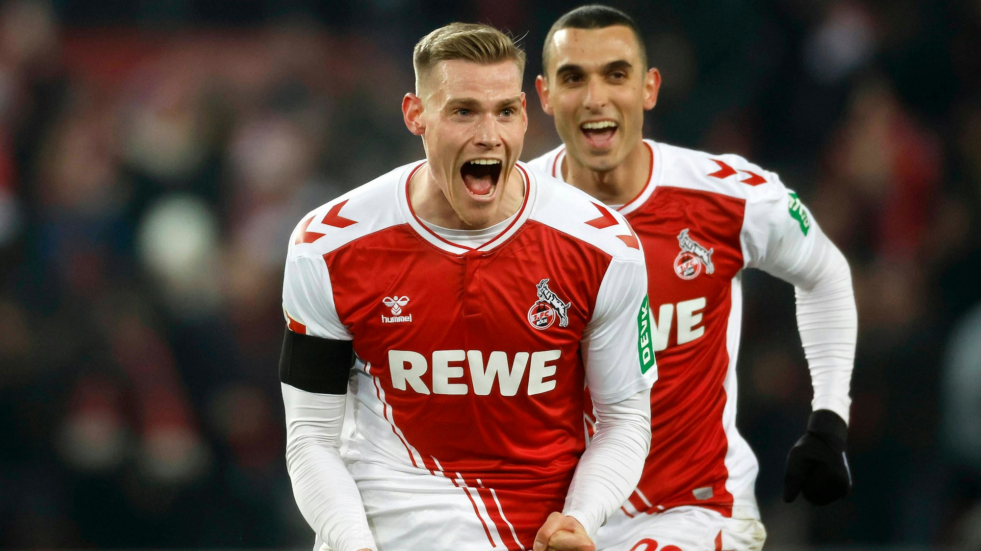 Köln, Deutschland, 1. Fussball Bundesliga 16. Spieltag 1.FC Köln : Werder Bremen 7-1 21. 01. 2023 im Rhein Energie Stadion in Köln Steffen TIGGES FC li.- freut sich über seinen Treffer zum 3-0, dahinter Ellyes SKHIRI FC re.- *** Cologne, Germany, 1 Football Bundesliga 16 Matchday 1 FC Köln Werder Bremen 7 1 21 01 2023 at Rhein Energie Stadion in Cologne Steffen TIGGES FC left is happy about his goal to make it 3 0, behind him Ellyes SKHIRI FC right