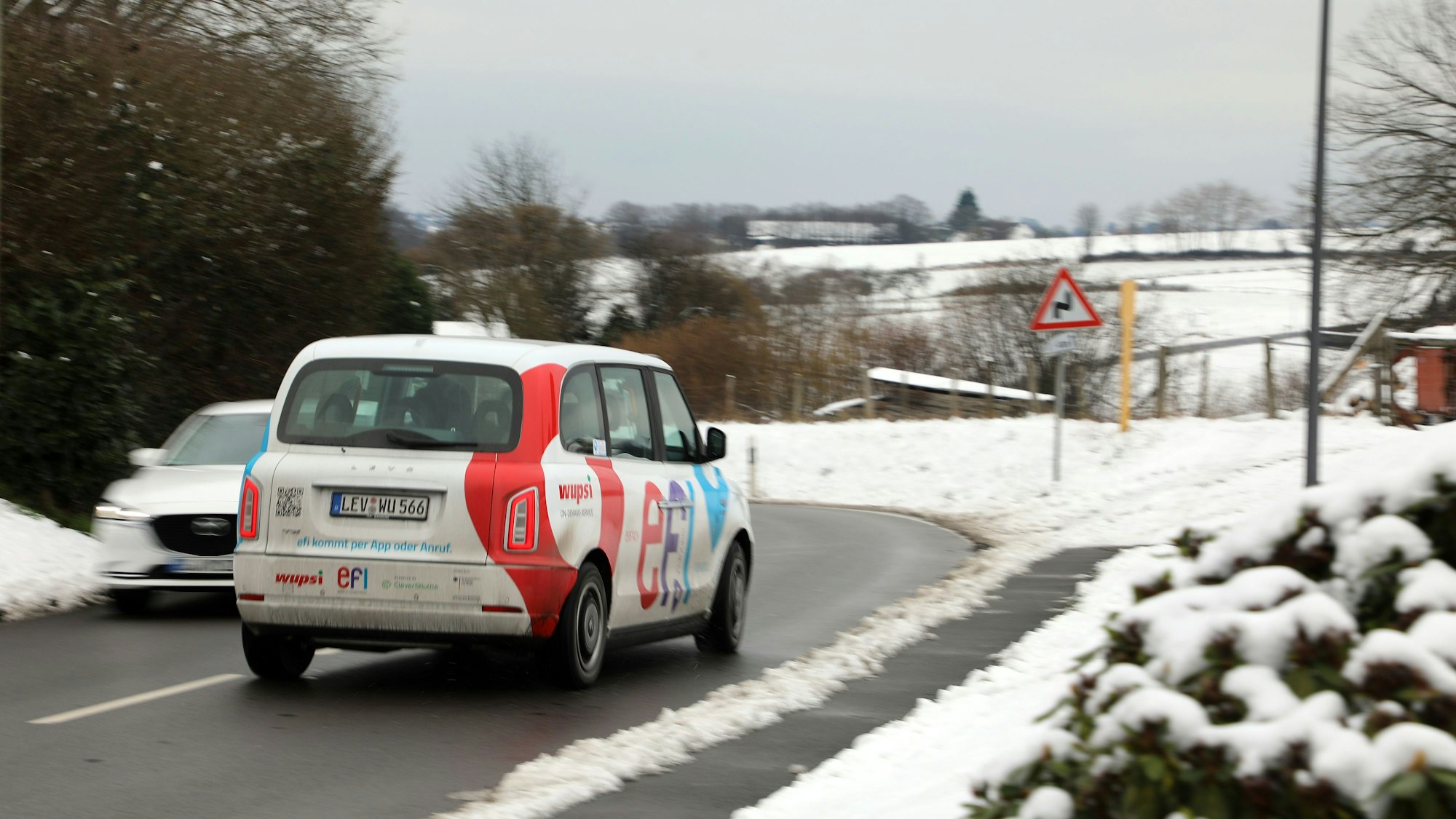 Das On-Demand-Taxi „Efi“.