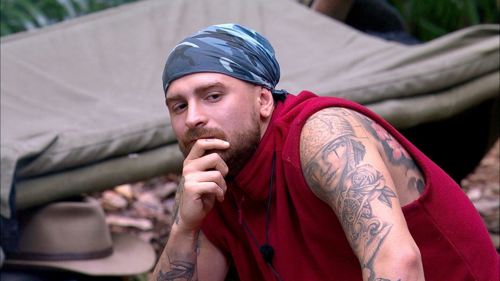 Cosimo und Gigi Birofio beichten im Camp ihr nächtliches Pizza-Gate