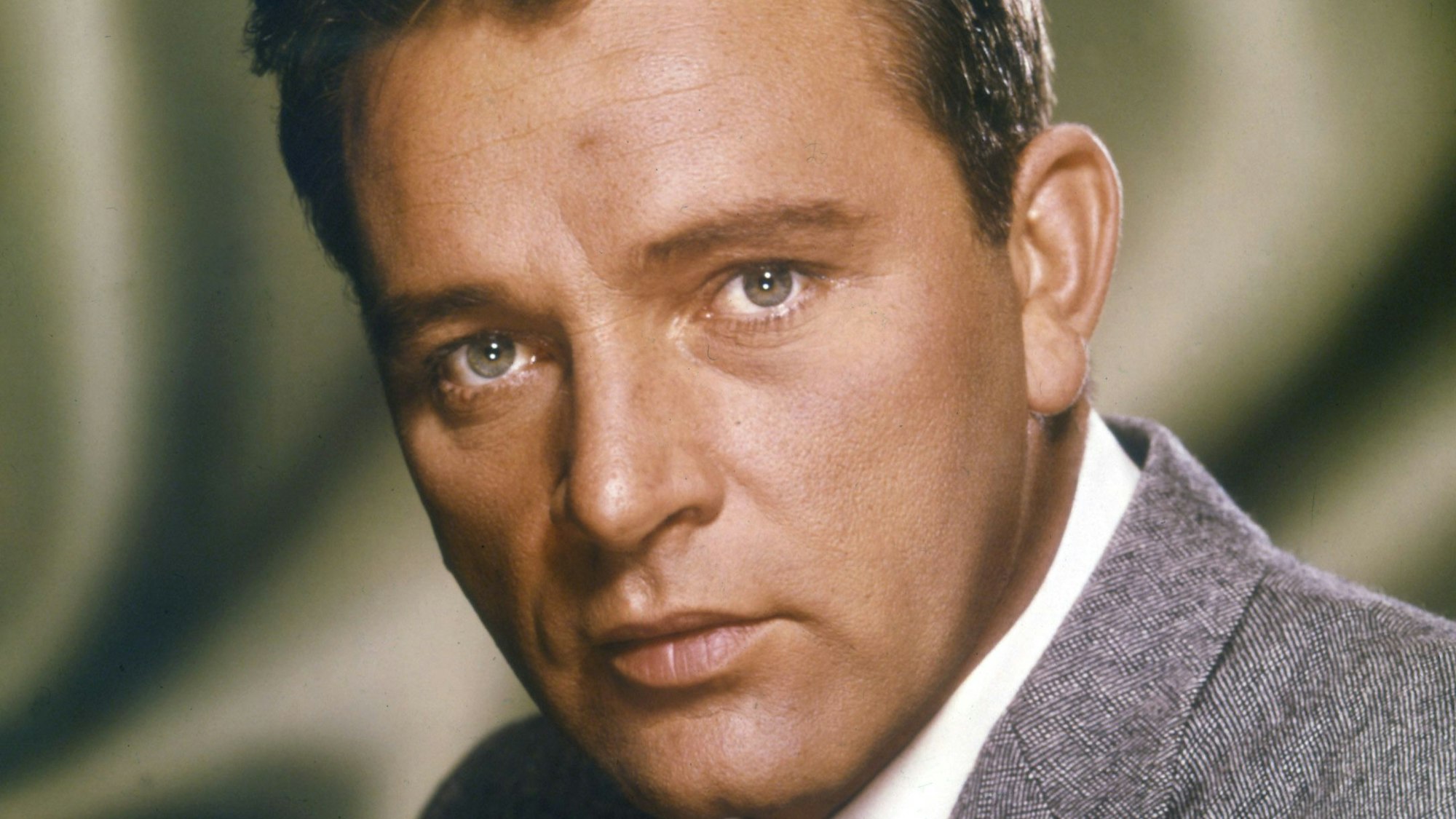 Richard Burton im Anzug.