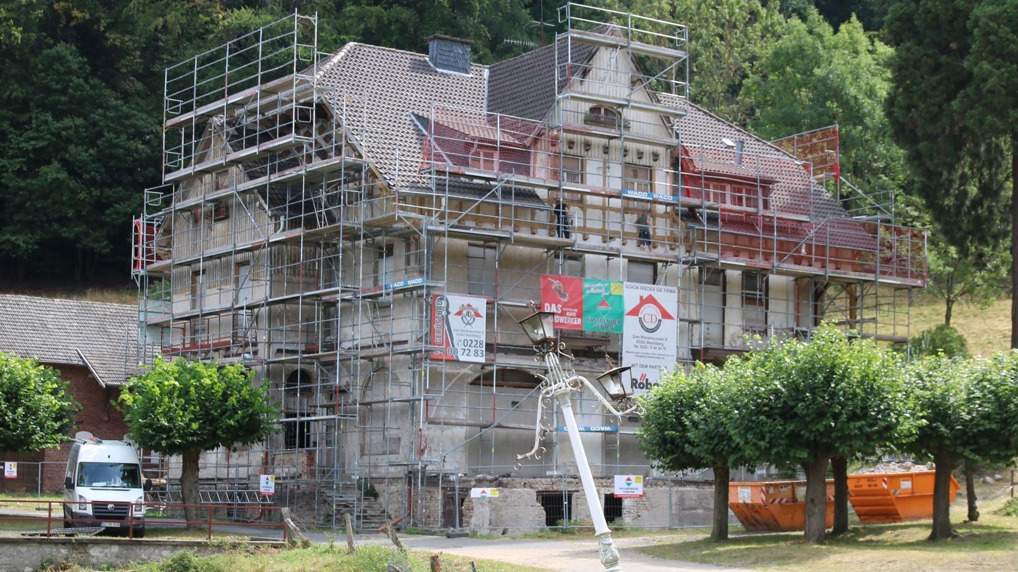 Der Burghof in Königswinter steht seit 30 Jahren leer.