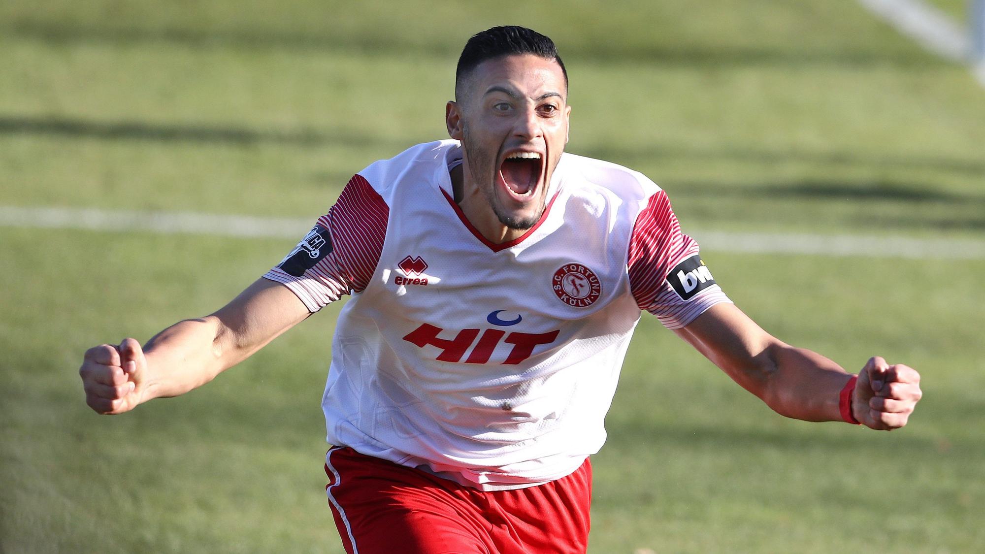 SC Fortuna Köln vs. Eintracht Braunschweig
3.Liga
Südstadion
Hamdi Dahmani (Fortuna) feiert sein Tor zum 1:0
16.02.2019
Bild: Herbert Bucco