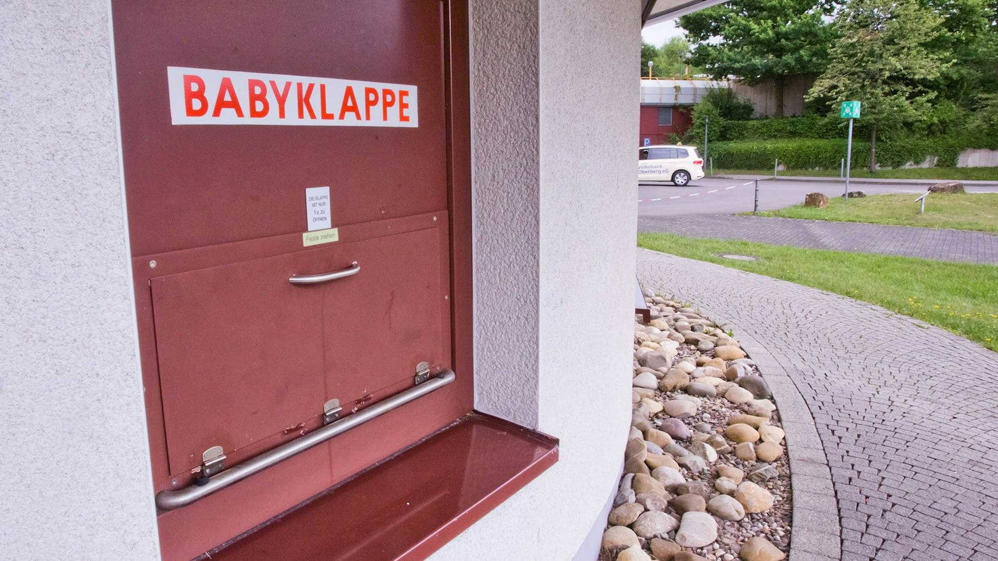 Babyklappe, Klinikum Oberberg Babyklappe GM, Foto: Börsch