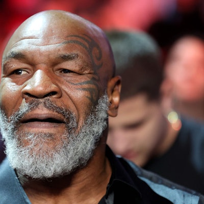 Man sieht Mike Tyson.