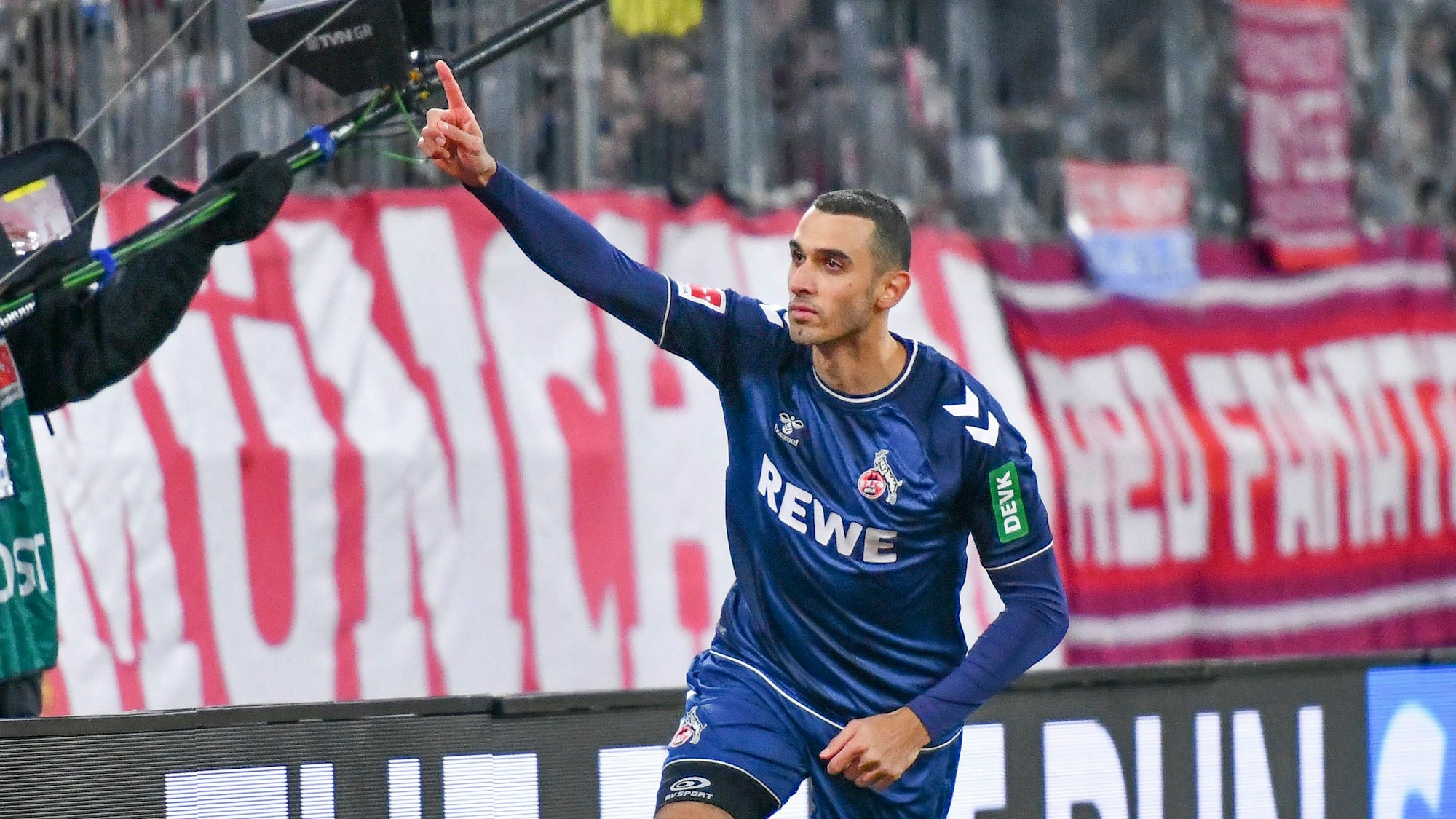 Jubel nach dem Tor zum 0:1 durch Ellyes Skhiri