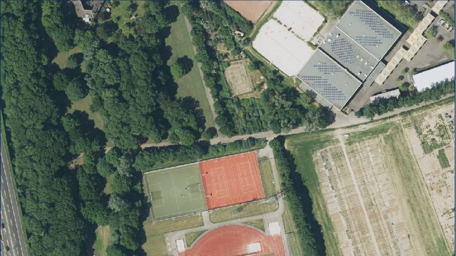 Luftbild der Sportanlage Burgwiesenstraße