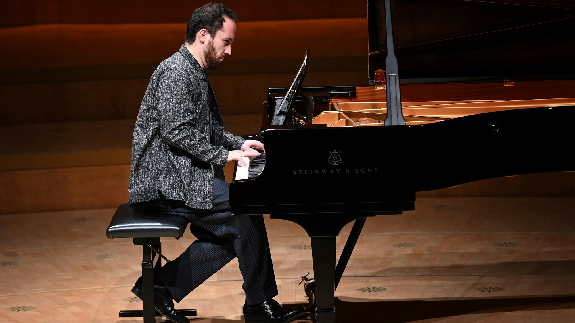 Pianist Igor Levit spielt in der Kölner Philharmonie.