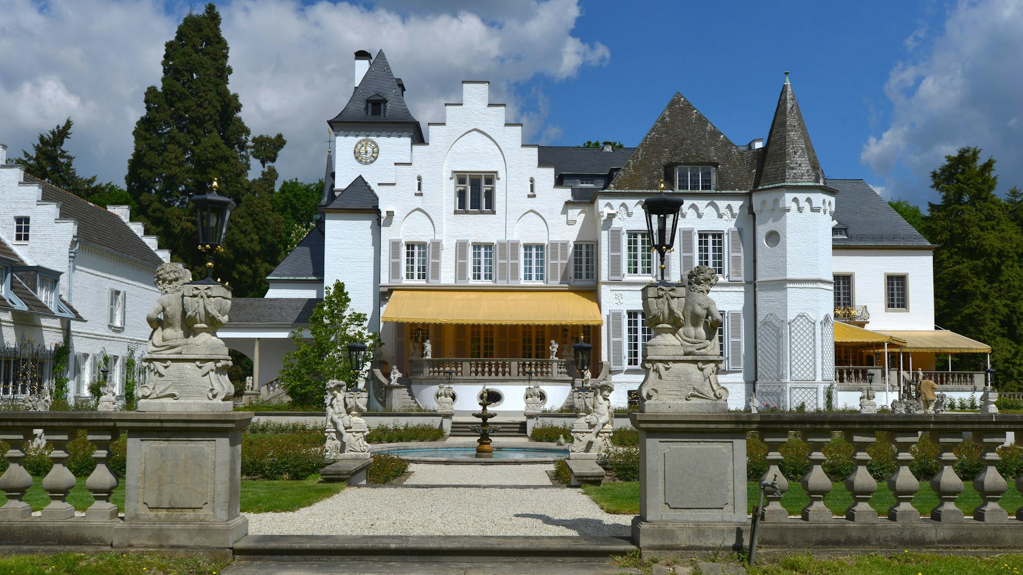 Das denkmalgeschützte Schloss Röttgen.