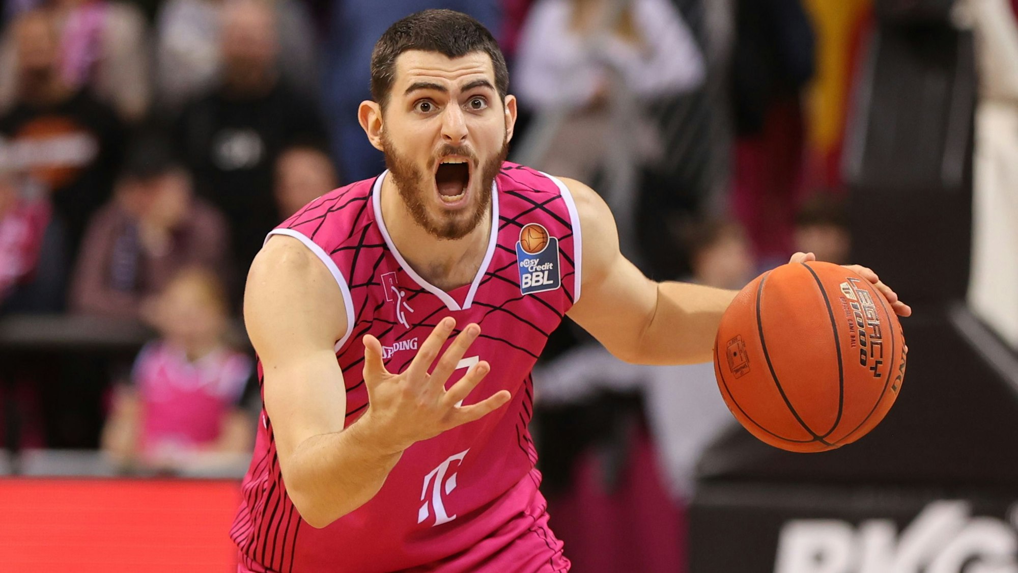 Sebastian Herrera in Aktion während einens Spiels.