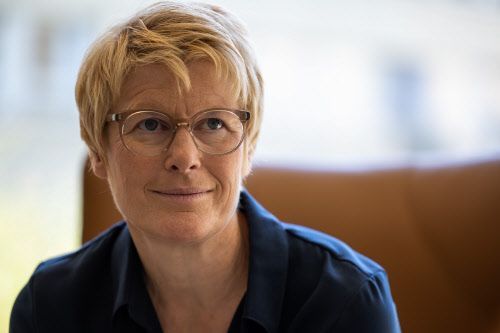 Wirtschaftsexpertin Veronika Grimm im Porträt.