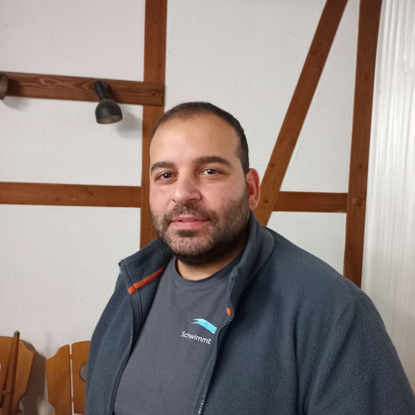 Cem Sayilgan, Vorsitzender Kreisschiedsrichterausschuss Berg, im Porträt.