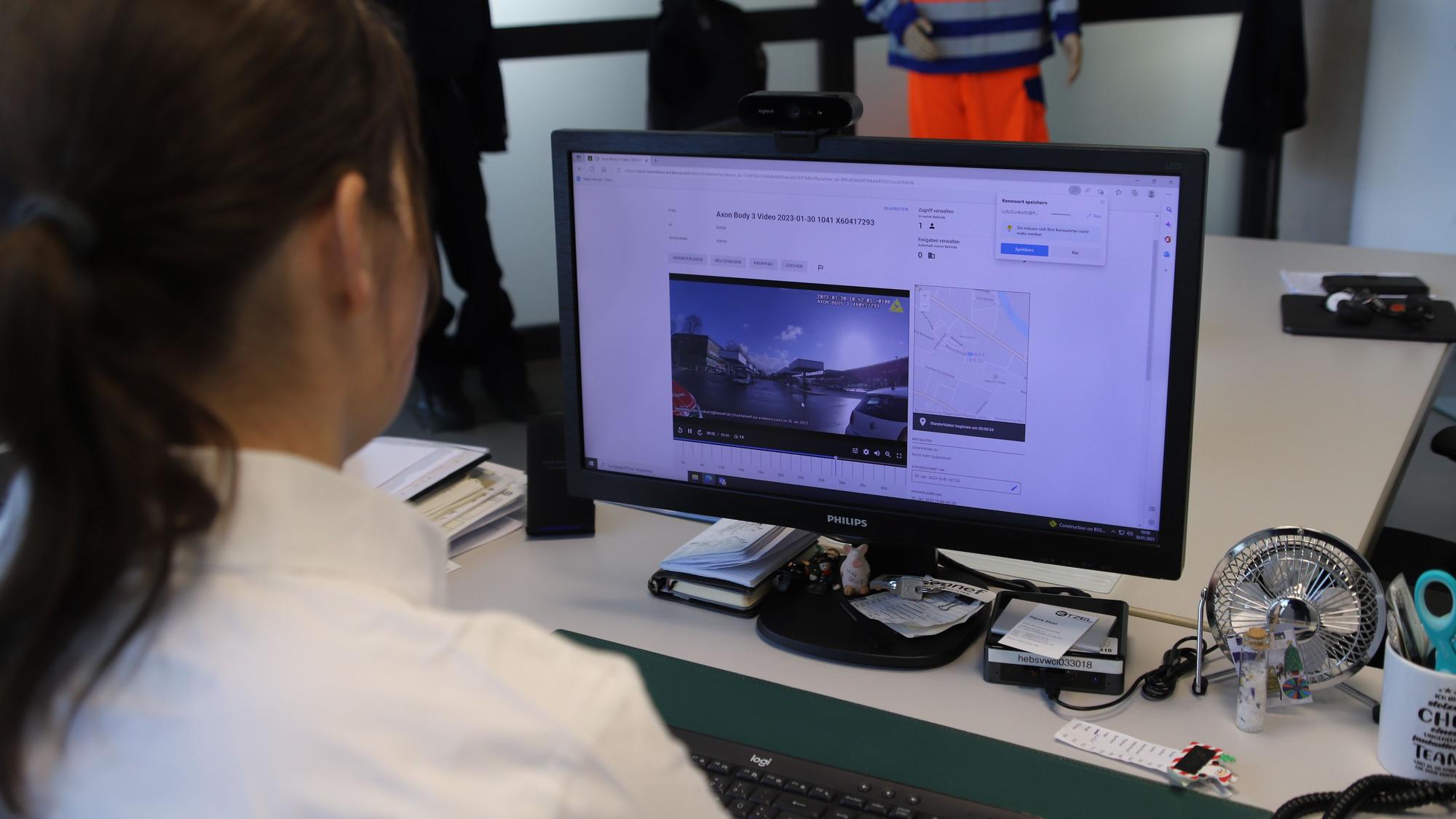Blick auf Computer vom Ordnungsamt mit Bodycam-Material.