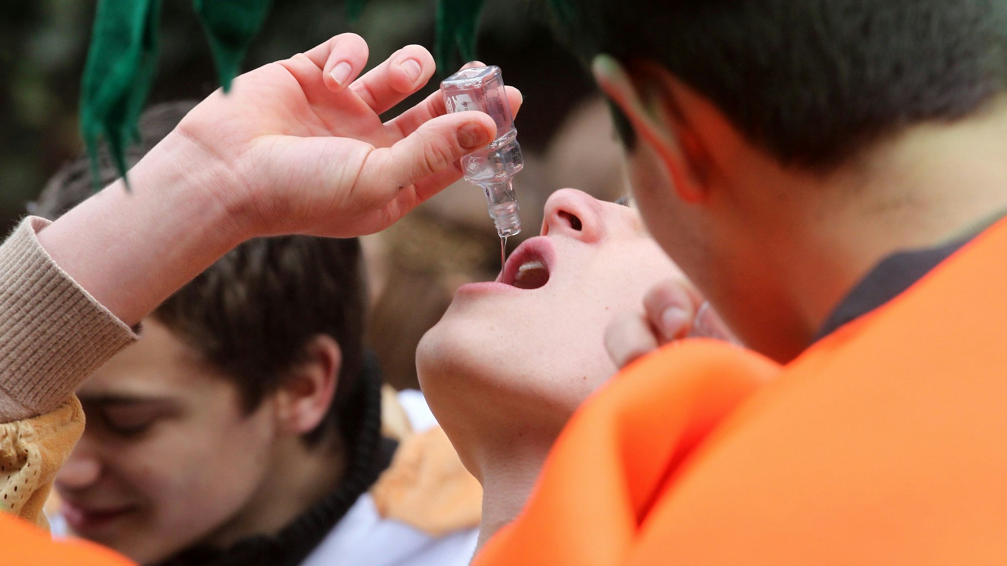 Vor allem an den Karnevalstagen greifen viele Kinder und Jugendliche zu Hochprozentigem.