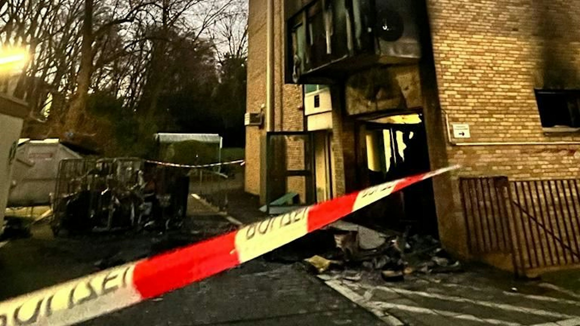 Sieben Stockwerke wurden evakuiert.