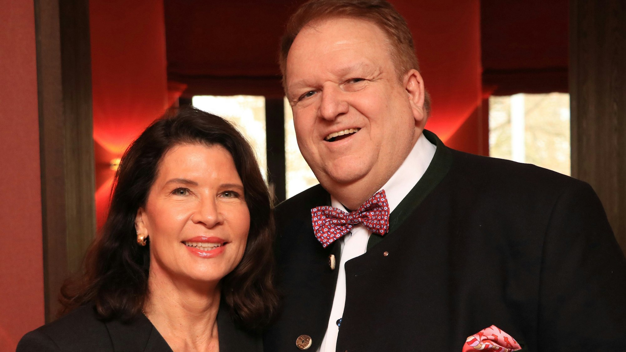 Das Foto zeigt das Besitzerehepaar Bettina und Karl Reck. Es zieht sich schweren Herzens aus der Hotellerie-Branche zurück.