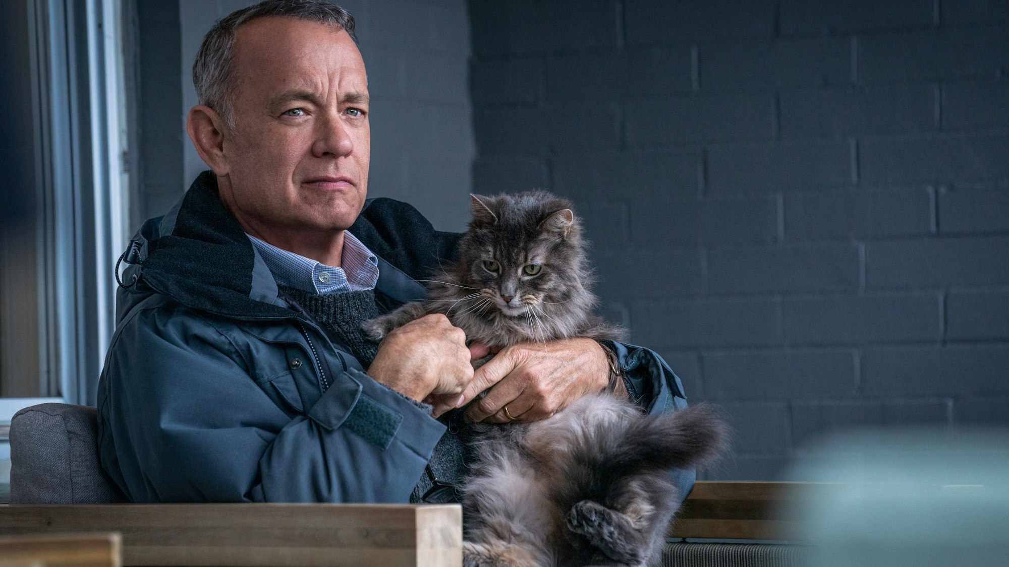 Tom Hanks als Otto in einer Szene des Films „Ein Mann namens Otto“ (undatierte Filmszene).