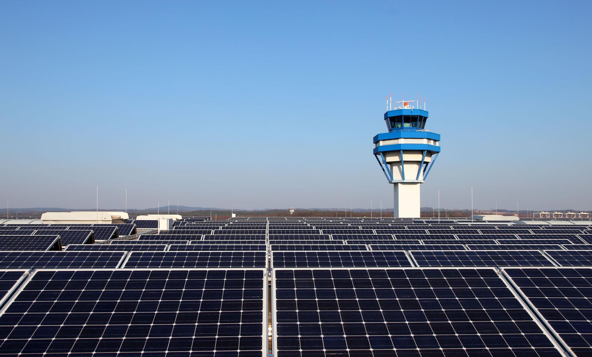 Solardächer am Airport Köln