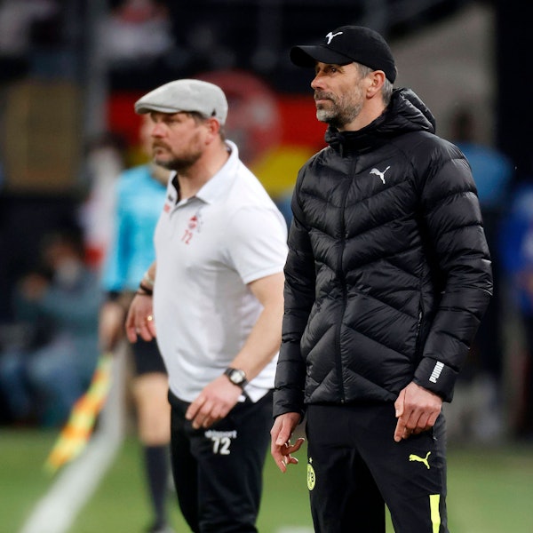 Köln, Deutschland, 1. Fussball Bundesliga 27.Spieltag 1. FC Köln : Borussia Dortmund 1-1 20. 03. 2022 im Rhein Energie Stadion in Köln Marco ROSE BVB re.- und Trainer Steffen BAUMGART FC li.- *** Cologne, Germany, 1 Football Bundesliga 27 Matchday 1 FC Köln Borussia Dortmund 1 1 20 03 2022 at Rhein Energie Stadion in Cologne Marco ROSE BVB r and coach Steffen BAUMGART FC li