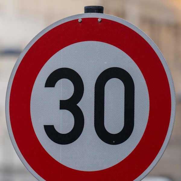 Tempo 30 in Köln-Mülheim (Symbolbild).