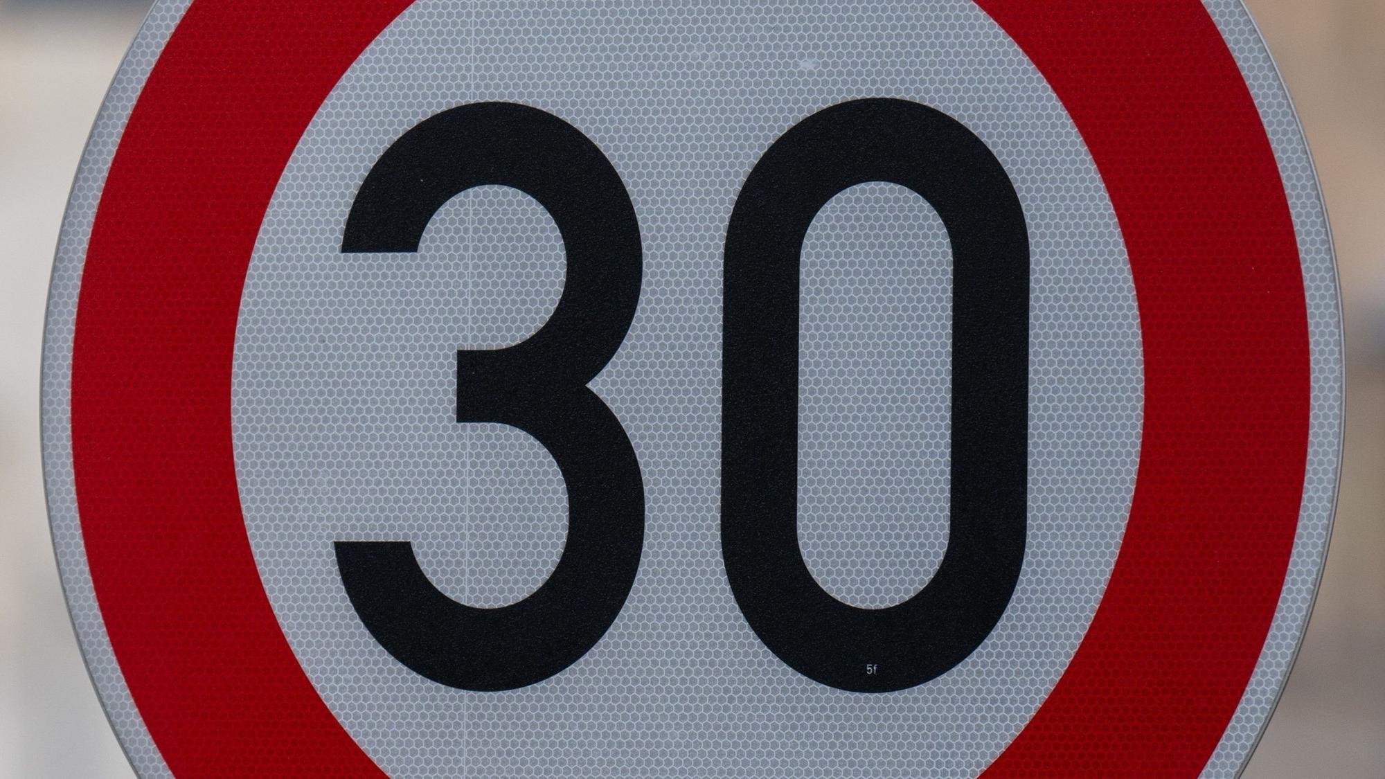 Tempo 30 in Köln-Mülheim (Symbolbild).