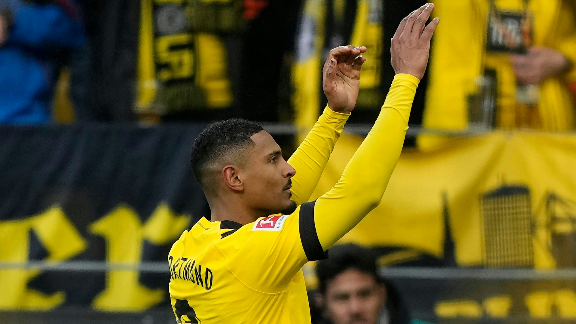 BVB-Stürmer Sebastien Haller jubelt nach seinem Treffer gegen Freiburg.