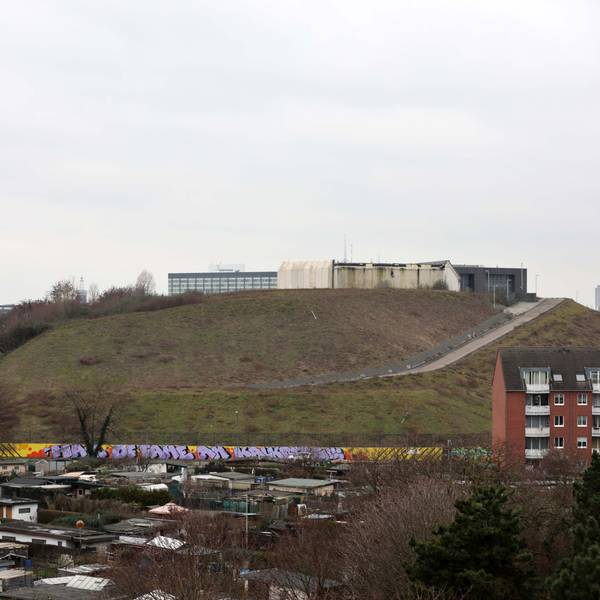 Auf dem Kalkberg herrscht Stillstand. Fortschritte machen allein die weiter laufenden Kosten.