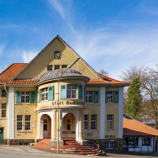 Gummersbach, Hohenzollernbad, das Bad soll zum Bergischen Forum für Kultur und Wissenschaft umgebaut werden.