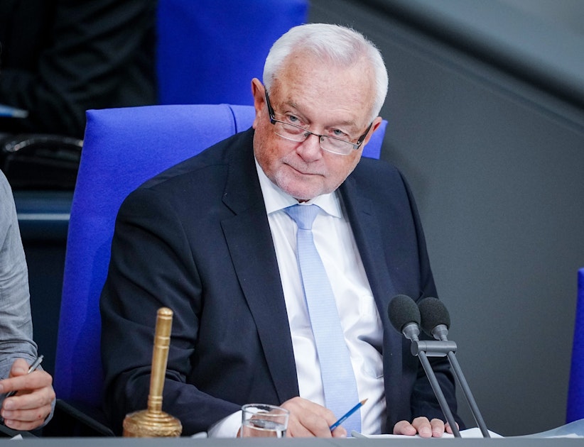 Kubicki fordert auf Gratis-Kreuzfahrt indirekt Habecks Rücktritt ...